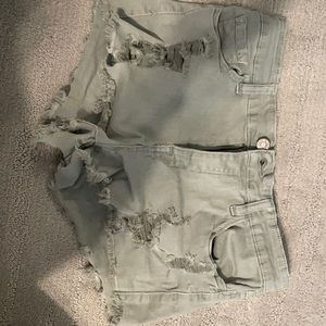 Cute ripped jean shorts